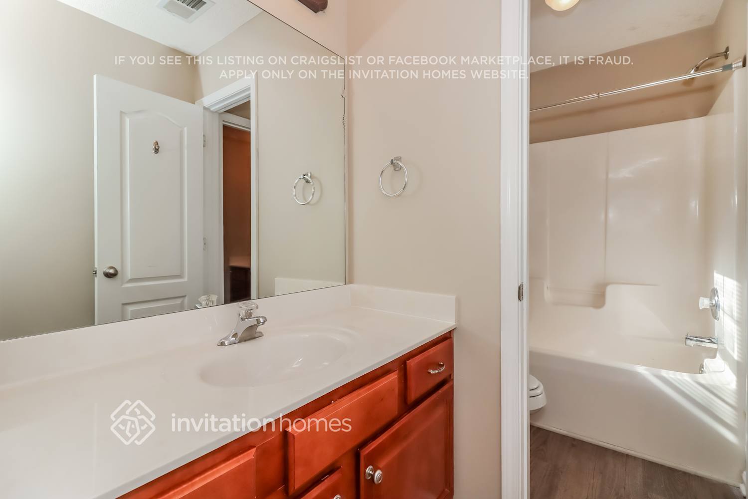 Building Photo - 200 Autumn Creek