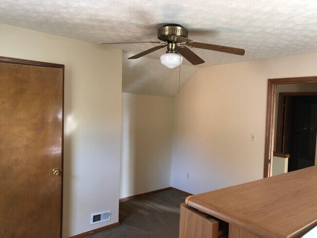 North Bedroom - 1104 Pennsylvania Ave