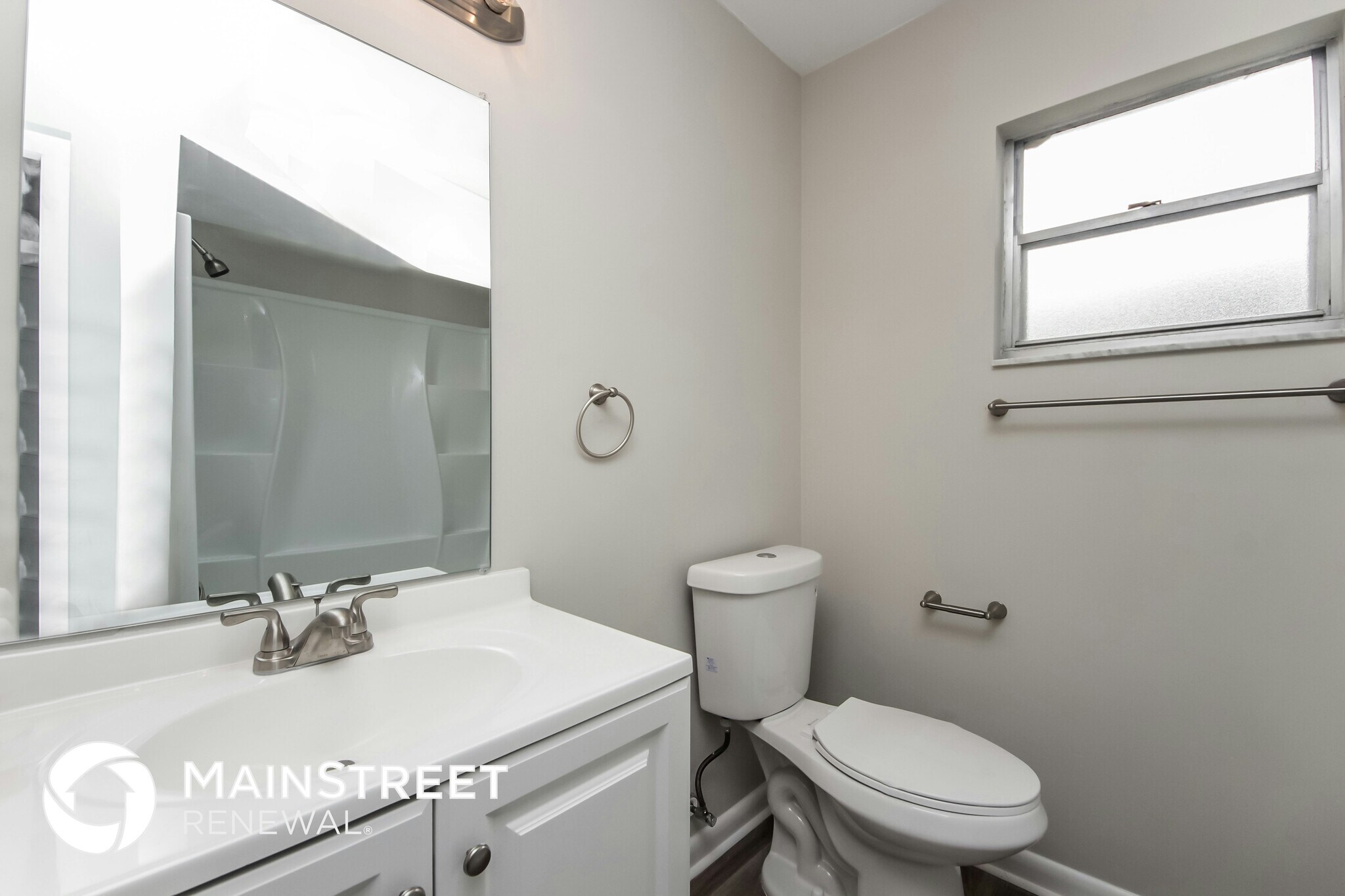 Building Photo - 1655 Louis Dr