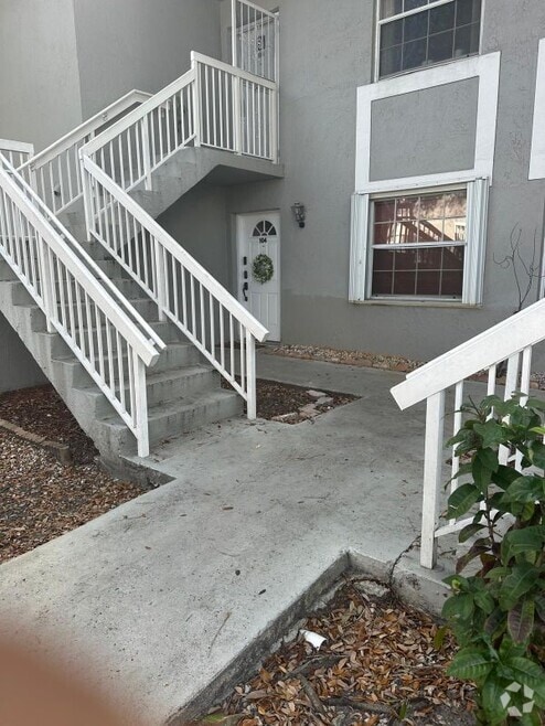 Building Photo - 462 NE 210th Cir Terrace