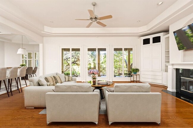 Building Photo - 8848 Chalk Knoll Dr