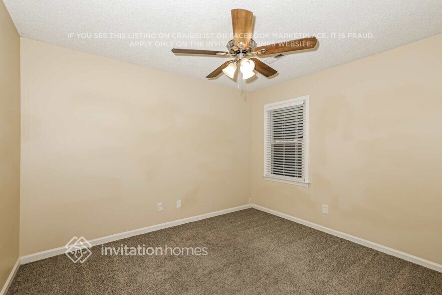 Building Photo - 100 Pepperwood Dr