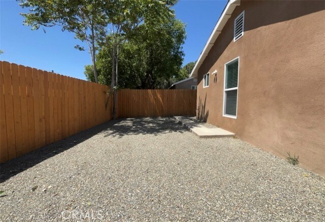 Building Photo - 674 Sunset Ave