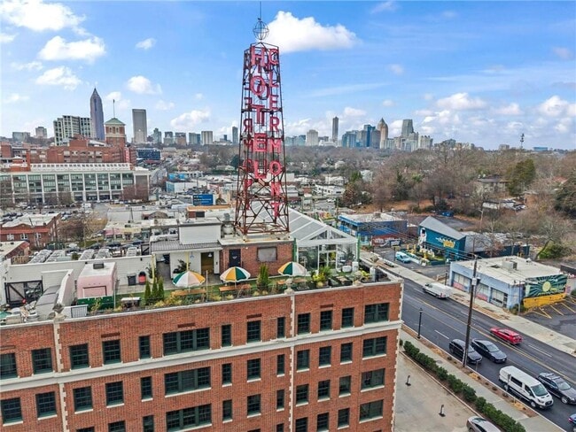 Building Photo - 520 Angier Ave NE