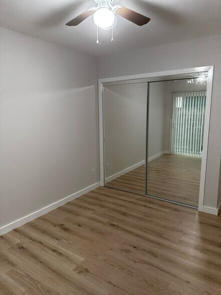 Building Photo - 10817 Huston St