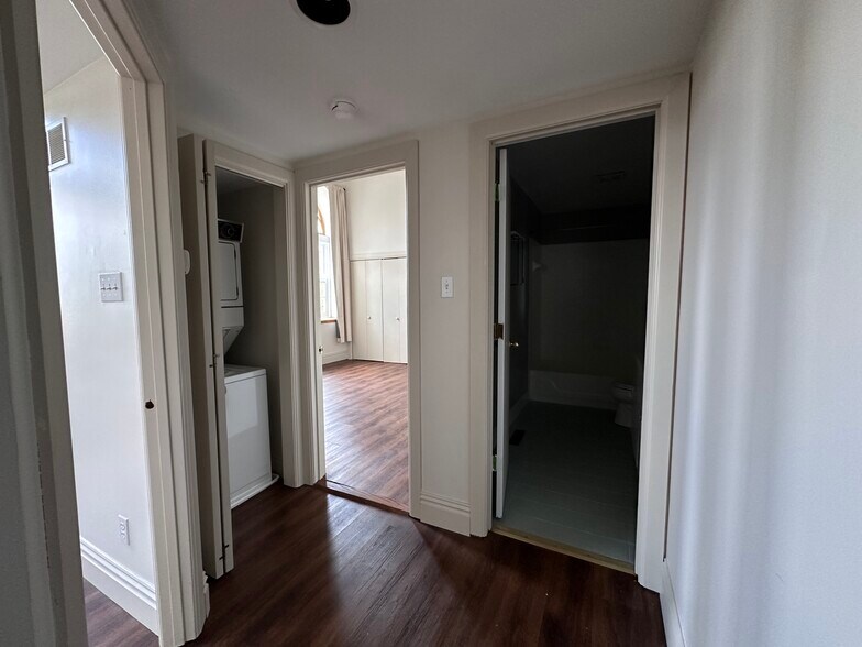 Building Photo - 1621 S 11th St