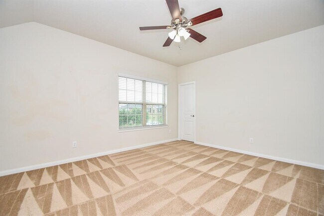 Building Photo - 30217 Live Oak Way