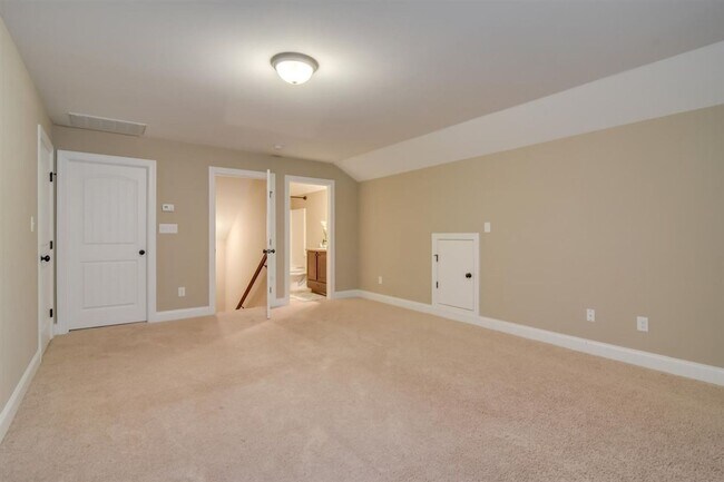 Building Photo - 219 Sandleton Way