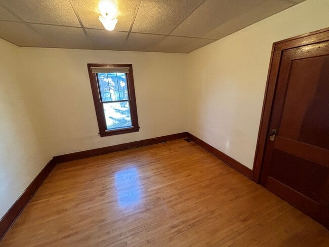Building Photo - 510 Vaughn St