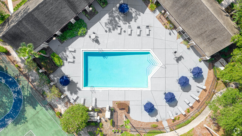 Pool - The Avenues at Winter Springs