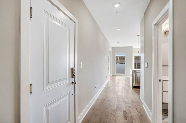 Building Photo - 2812 Georgia Ave NW