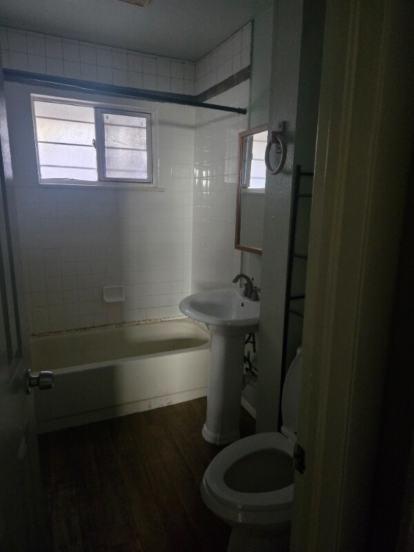 Building Photo - 630 E St Vrain St