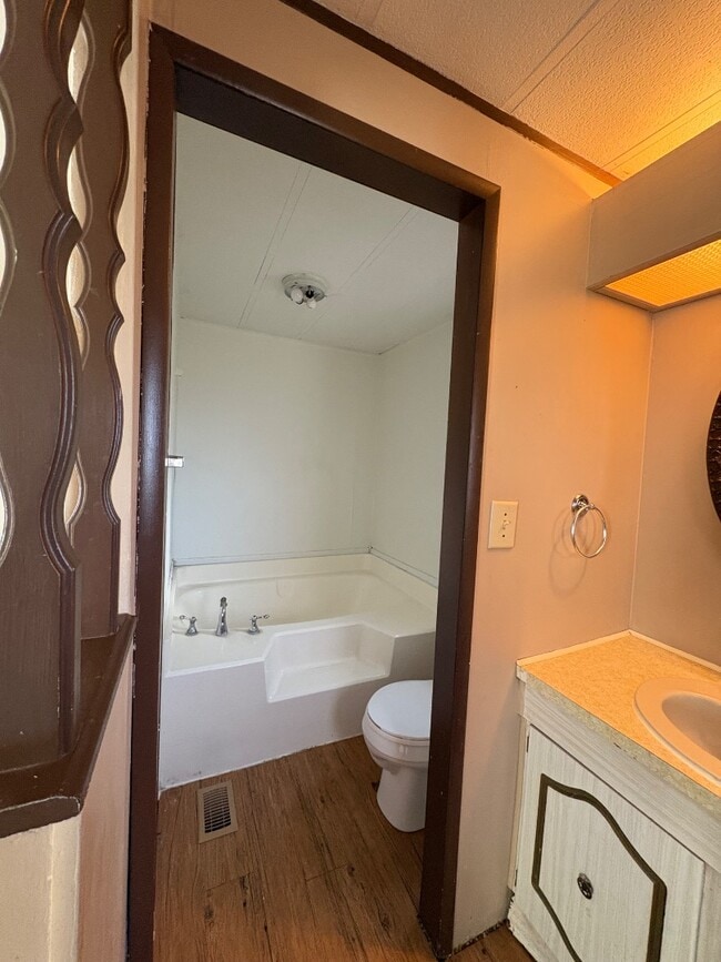 Building Photo - 3109 Switzer Rd