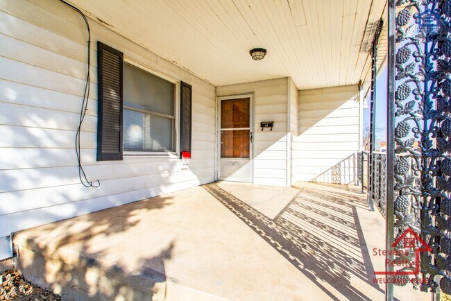 Building Photo - 2524 Prentice NW