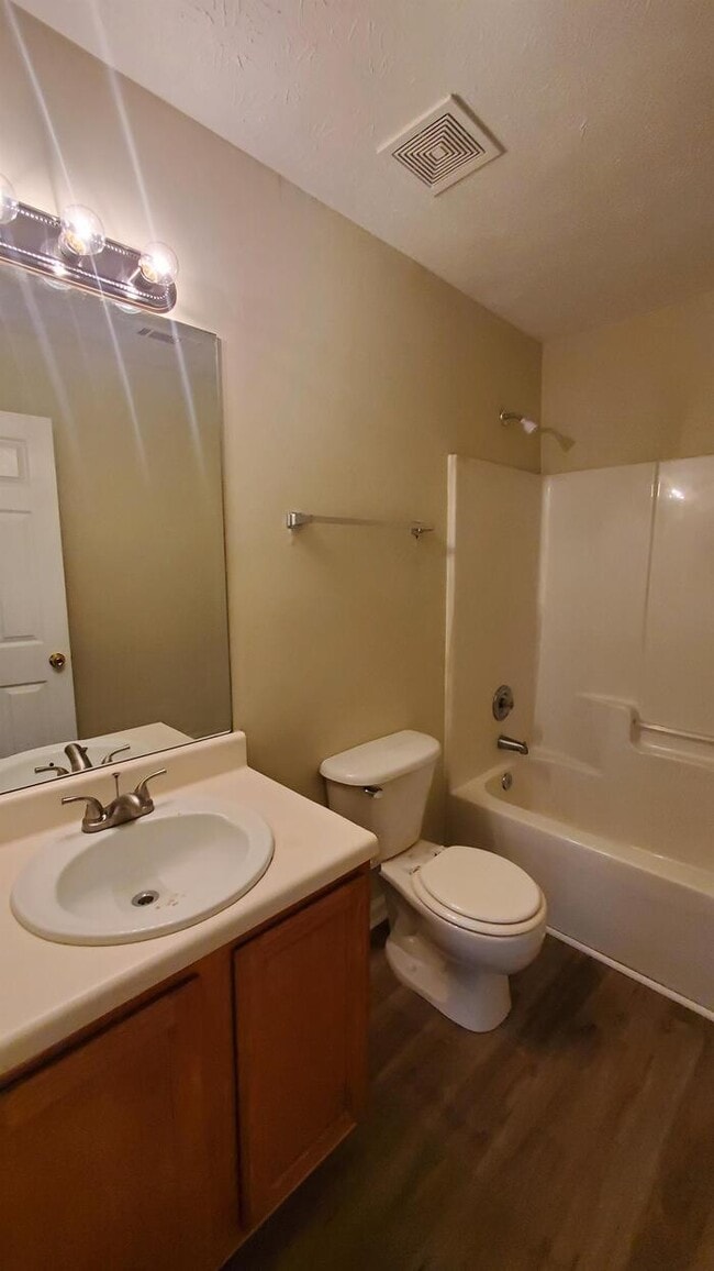 Building Photo - 1150 Micha Way