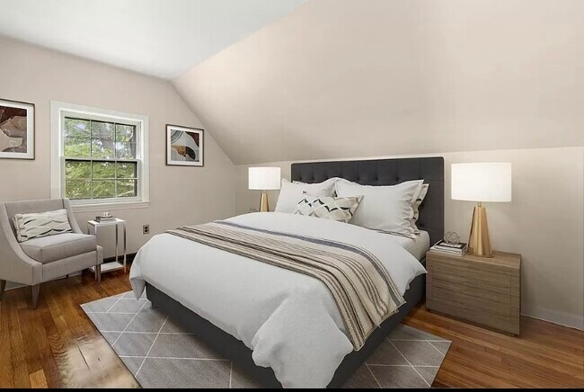 Building Photo - 6 Wells Ave