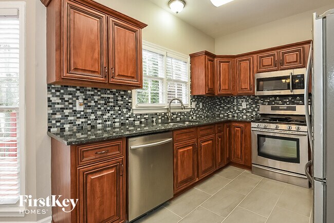 Building Photo - 3326 Poplar Ridge Dr