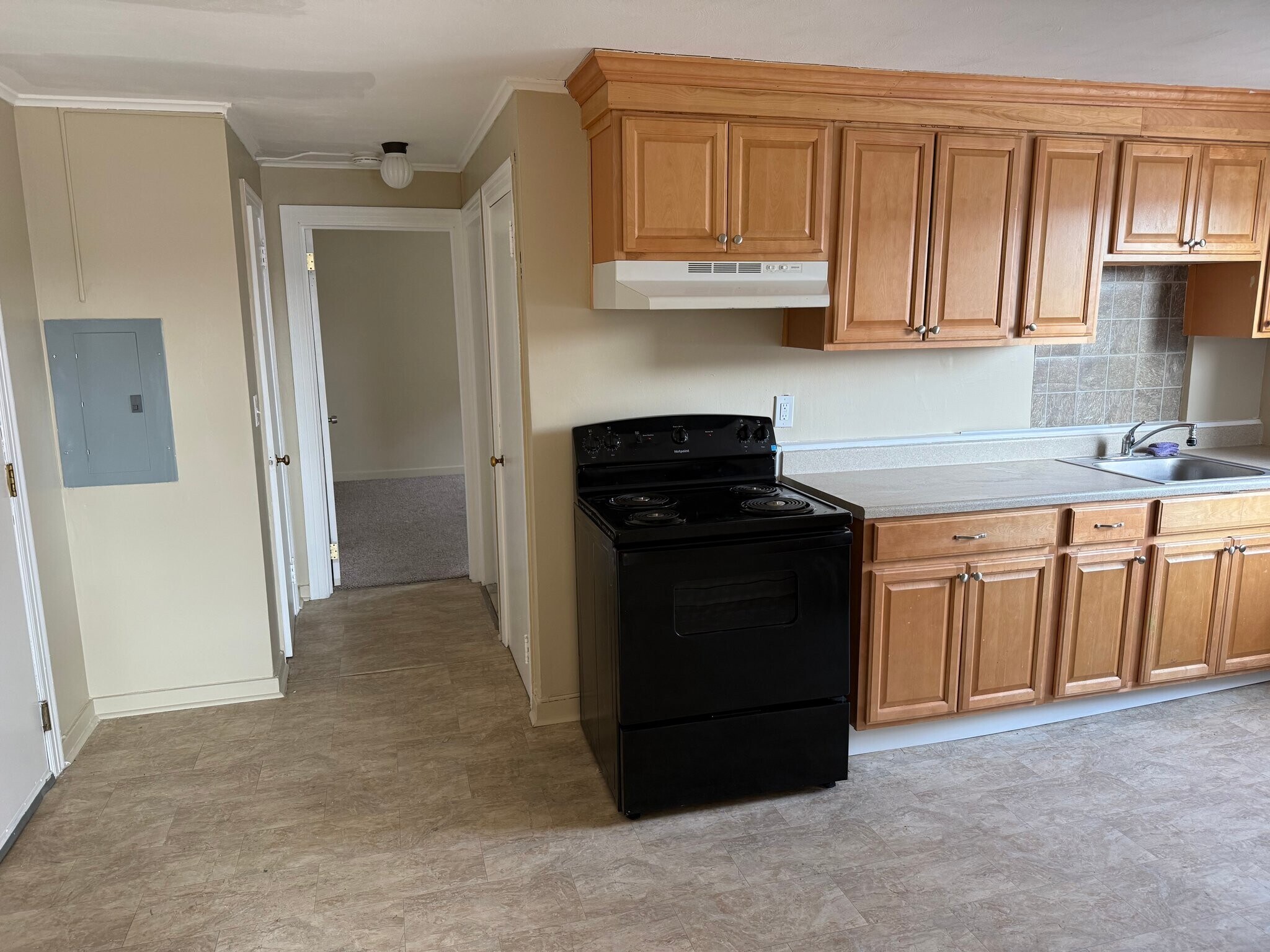 Building Photo - 35 W Main St