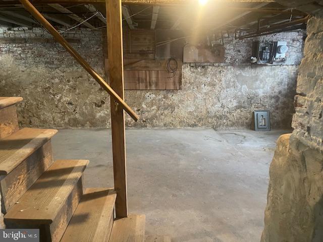 Building Photo - 3322 W Huntingdon St