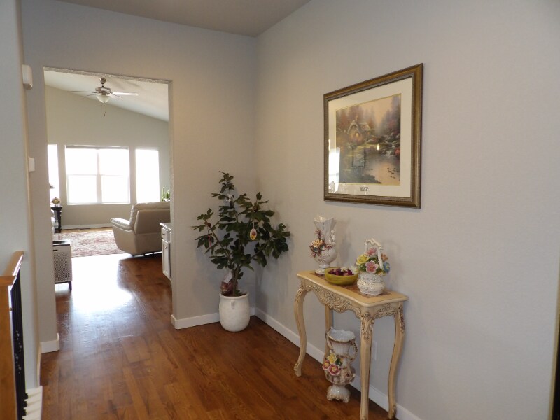 Building Photo - 1552 Grand Overlook St