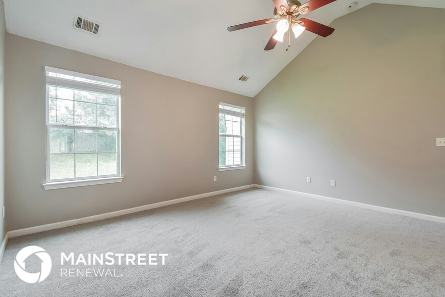 Building Photo - 1692 Deer Crossing Cir