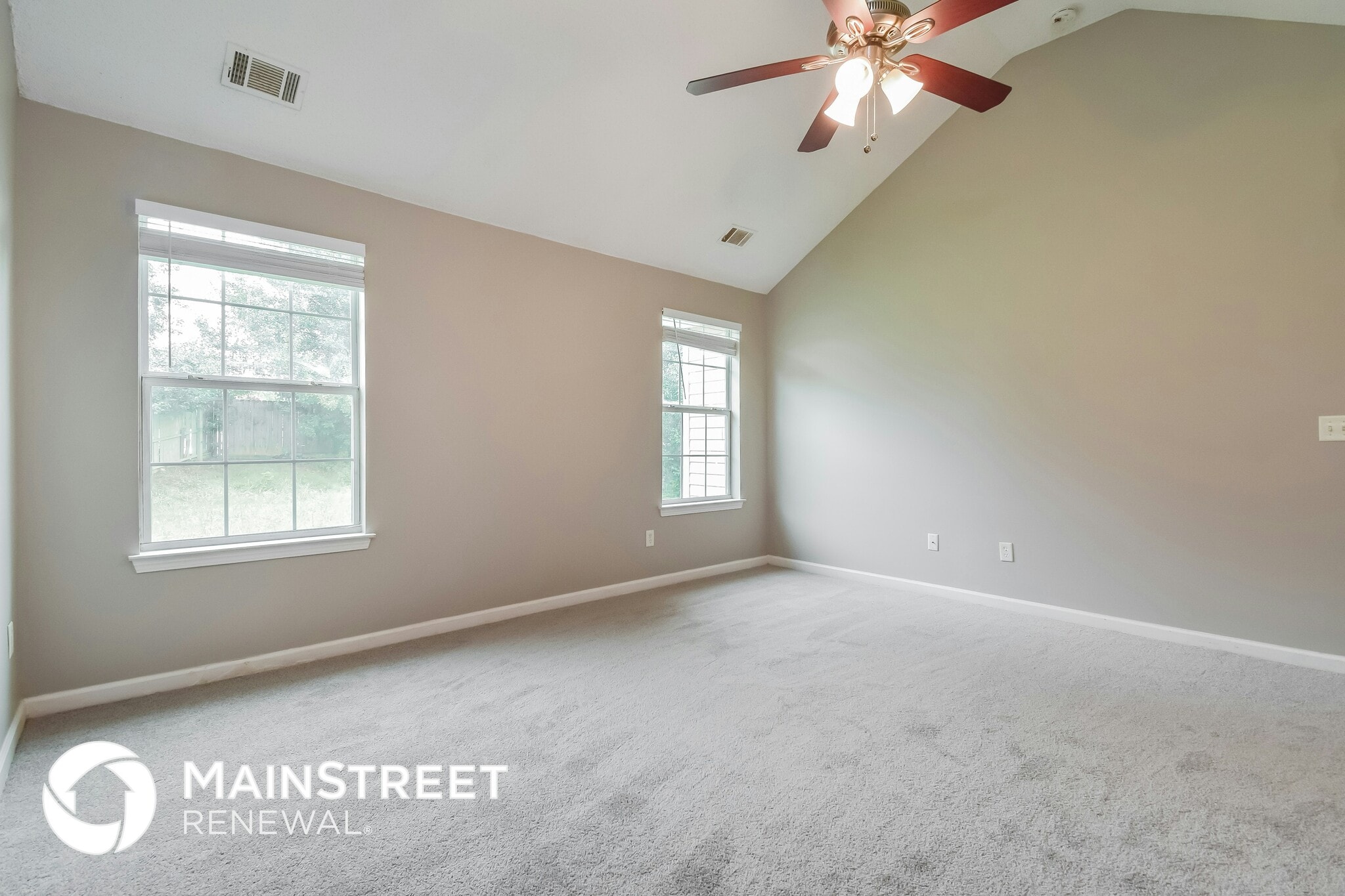 Building Photo - 1692 Deer Crossing Cir