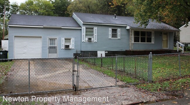 Primary Photo - 3 br, 1 bath House - 405 Vine Street