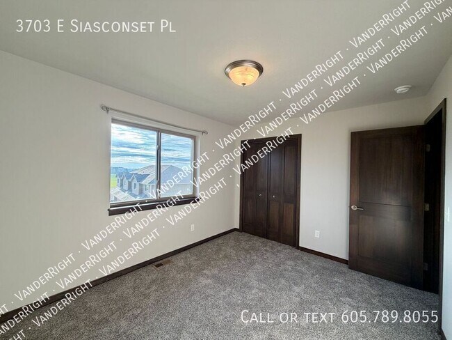 Building Photo - 3703 E Siasconset Pl