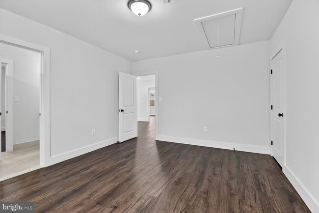 Building Photo - 13102 Ideal Dr