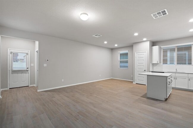 Building Photo - 109 Tillage Rd