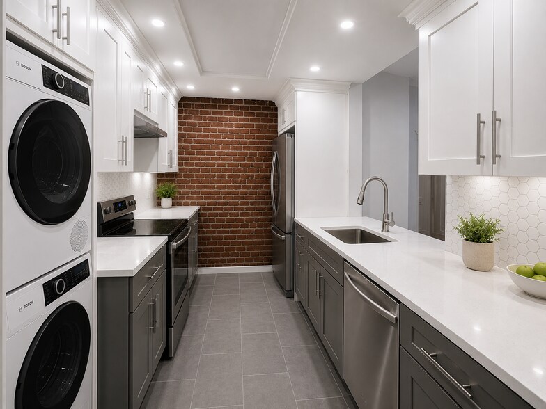Building Photo - 557 Columbus Ave
