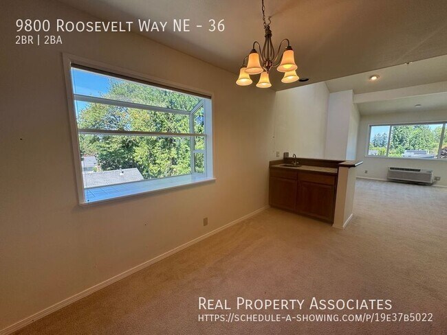 Building Photo - 9800 Roosevelt Way NE