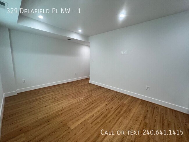 Building Photo - 329 Delafield Pl NW