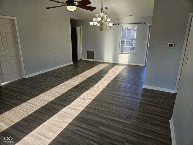 Building Photo - 385 Polk Manor Dr