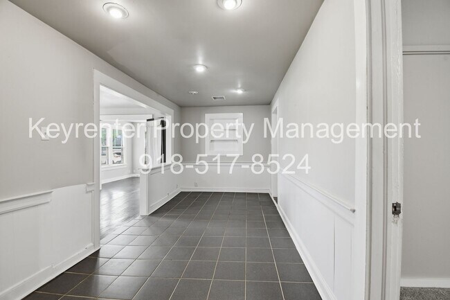 Building Photo - 2 Bed | 1 Bath | Tulsa