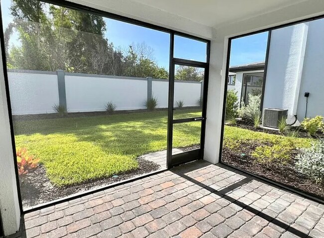 Building Photo - 27869 Solis Grande Dr