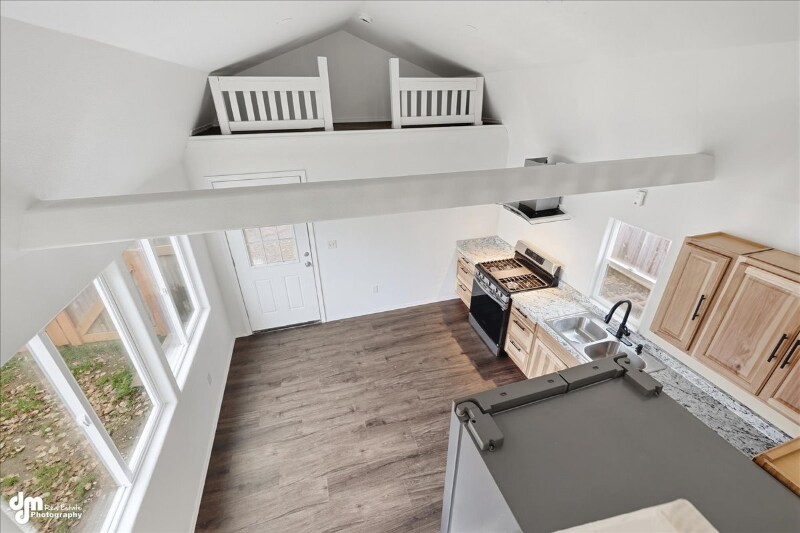 Building Photo - 52176 Merrill Ave