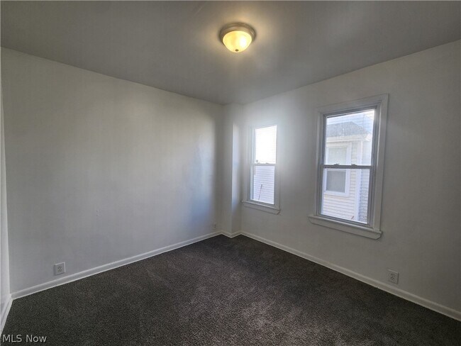 Building Photo - 2063 W 104th St