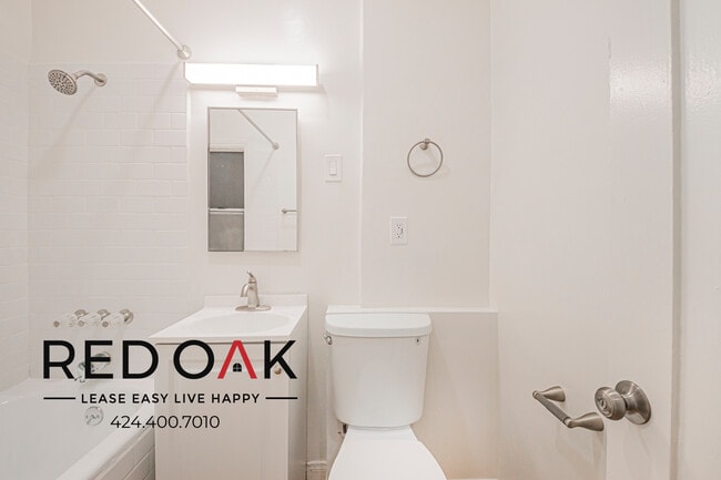 Building Photo - 1818 Whitley Ave