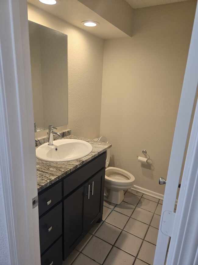 Downstairs Half Bath - 421 Watts Ln