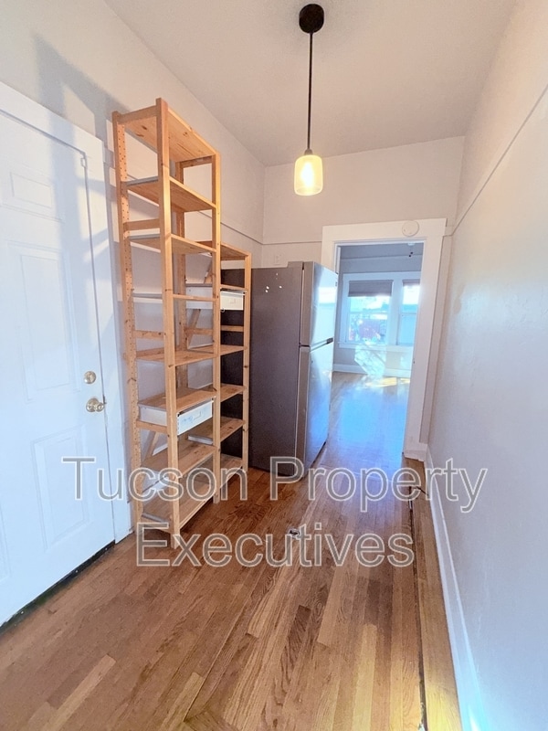 Building Photo - 1245 N 1st Ave