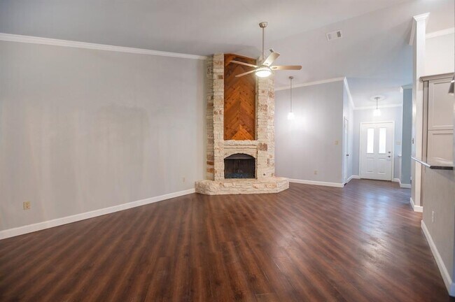 Building Photo - 3511 Lovage Dr