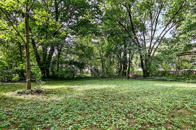 Building Photo - 22 Erin Ln