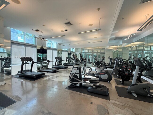 Building Photo - 90 SW 3rd St