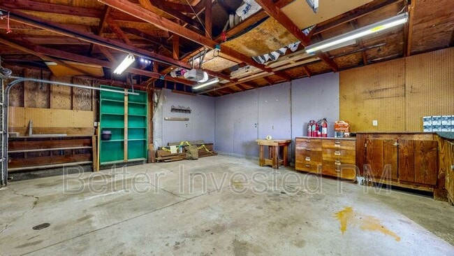 Building Photo - 8830 East Rd