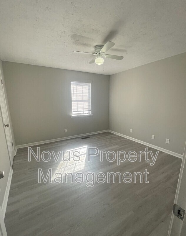 Building Photo - 645 South St