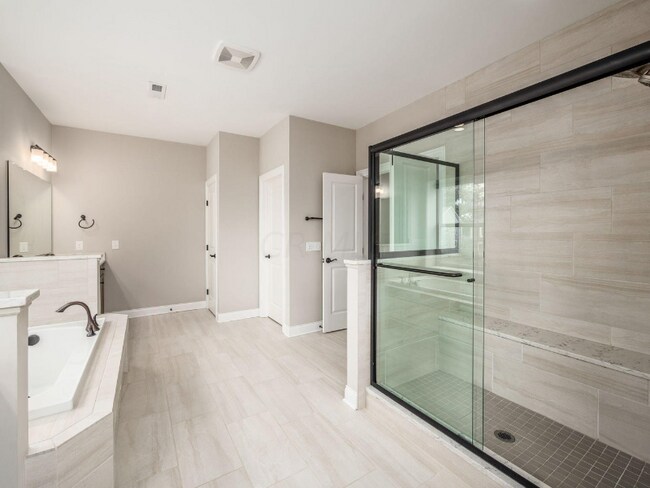 Building Photo - 6783 Corna Ct