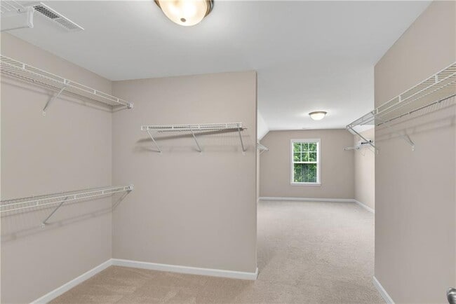 Building Photo - 185 Sierra Cir