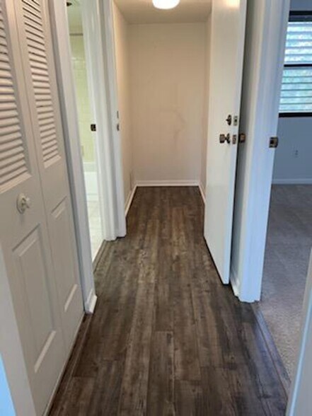 Building Photo - 5058 Marsh Field Rd