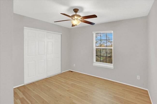 Building Photo - 2635 E Nichols Cir